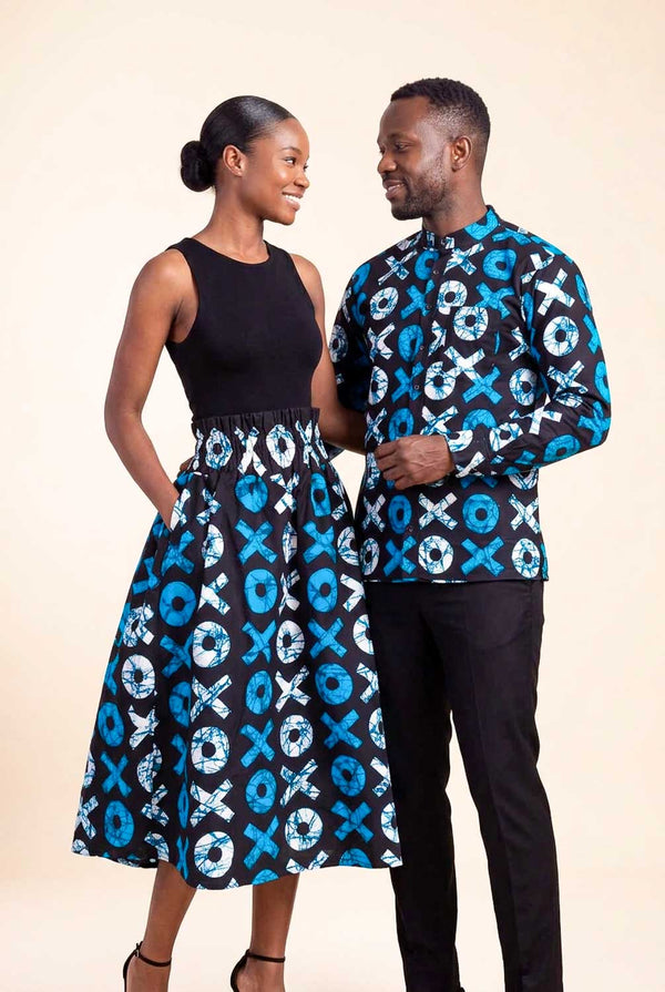 Ensemble couple wax assorti bleu jupe africaine et chemise homme manches longues motif batik