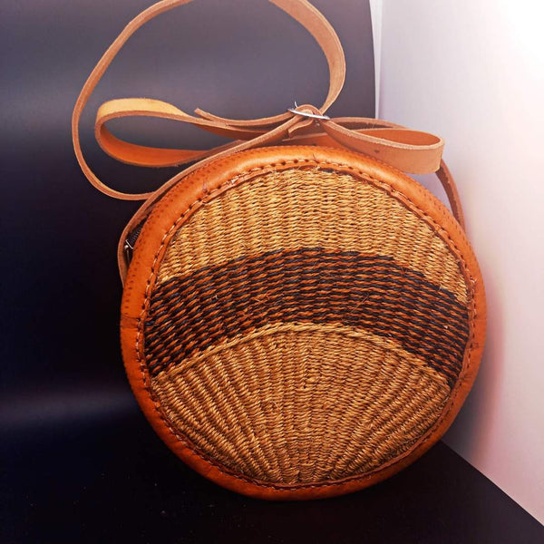 SublimeWax - Round shoulder Sisal and Leather Bag