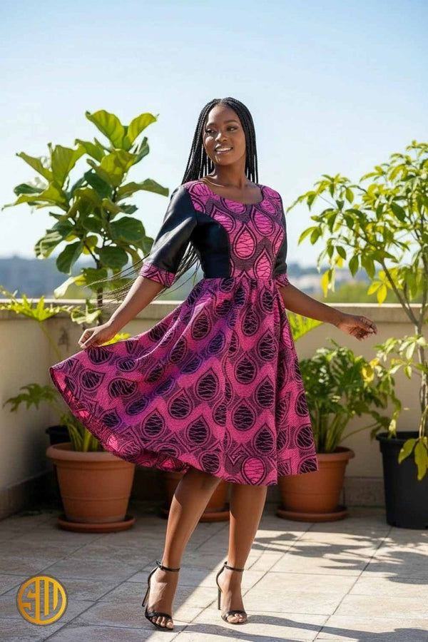 Robe wax bimatière – Imprimé feuilles fuchsia & satin noir