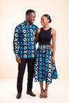 Ensemble couple wax assorti bleu jupe africaine et chemise homme manches longues motif batik