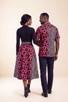 Ensemble couple wax assorti jupe africaine et chemise homme motifs géométriques rouge et noir dos